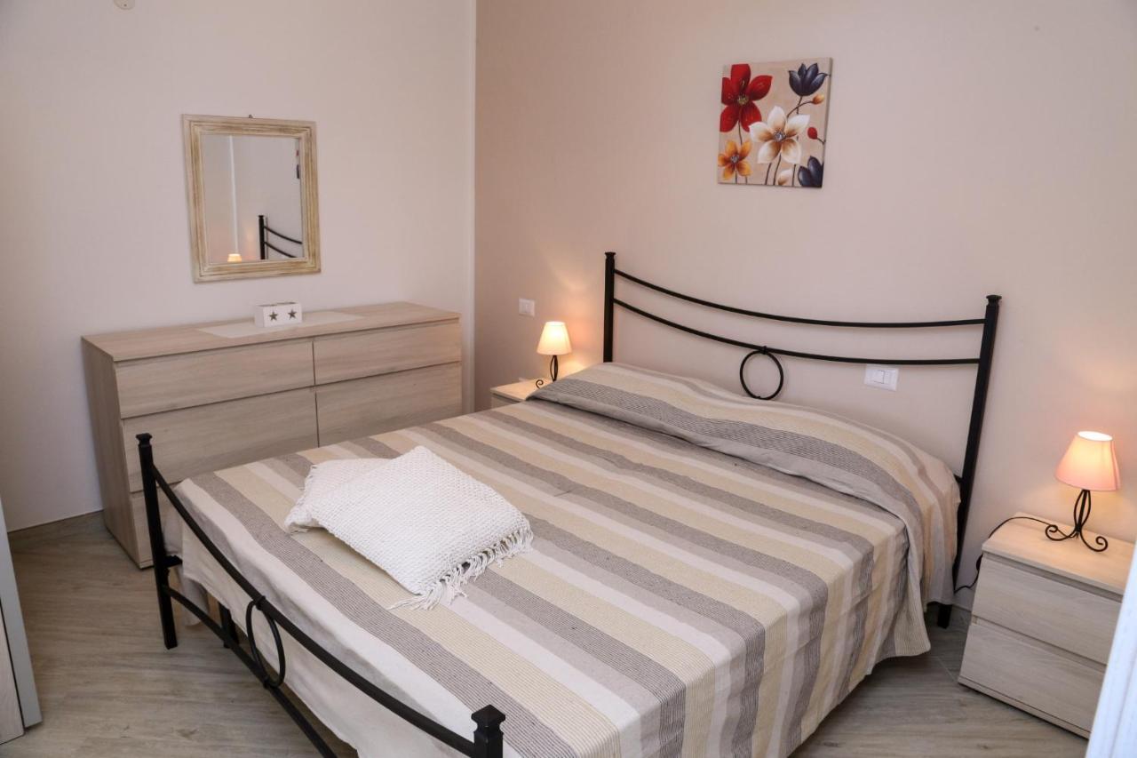 La Casa Di Geppo Daire Castelsardo Dış mekan fotoğraf